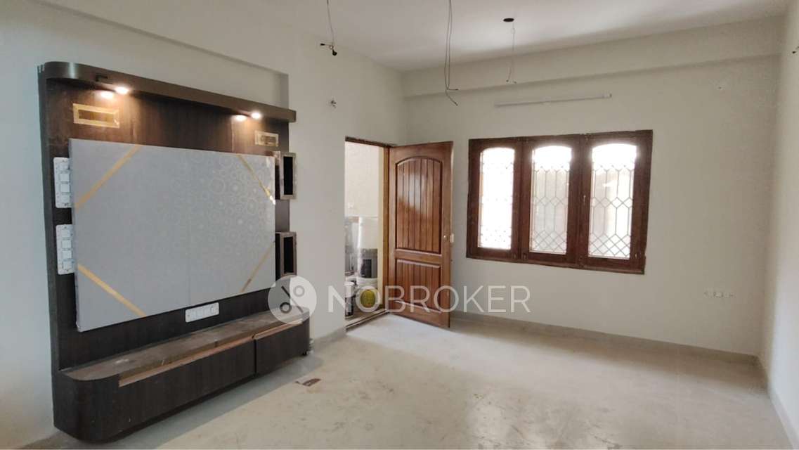 4+ BHK Flat For Sale  In Byrathi