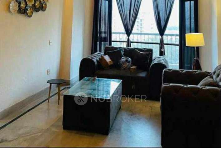 Single Room for Female In 3 BHK  In Shipra Apartments In Indirapuram