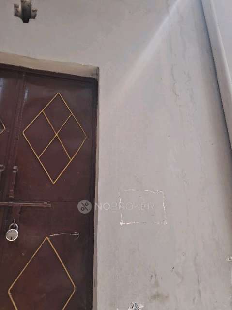 1 RK House for Rent In Muradnagar,