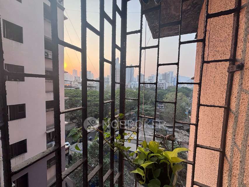 1 RK Flat In Mulundsang Mitra Mandal Housing Society  For Sale  In Mulund Smashan Bhumi Shamshan Bhumi