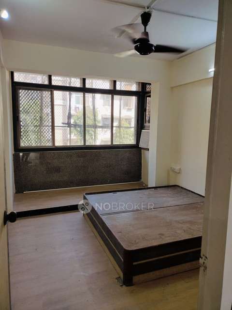 2 BHK Flat In Nilambhuj Hsc Ltd. For Sale  In Kandivali West