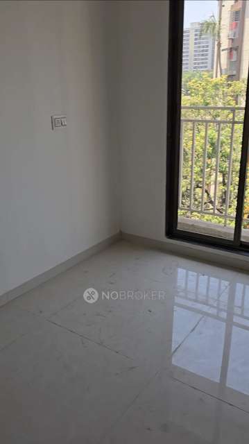 2 BHK Flat In Mahajan Chs, Naupada For Sale  In Mahajan Society