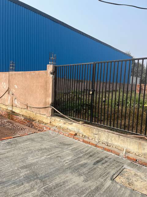 Godown/Warehouse in Sadiqpur, Ghaziabad for Rent 