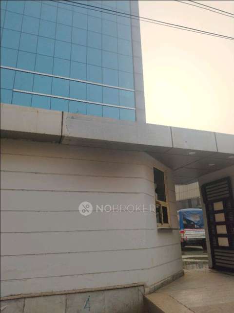 Industrial Building in Sector 63, Noida for Rent 