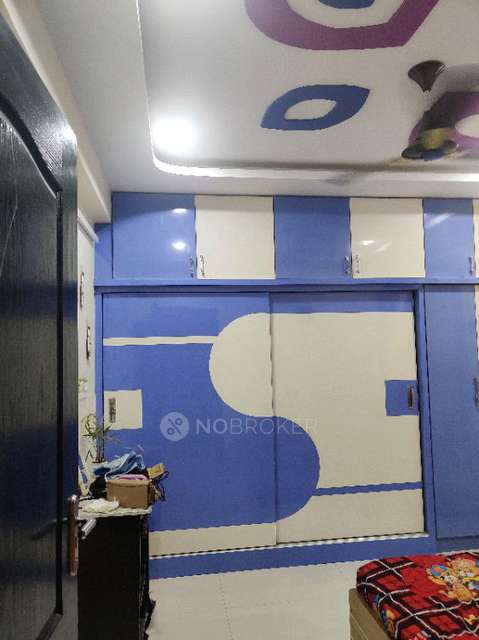 Single Room for Female In 3 BHK  In Adhithya Imerail Heights- Hafeezpet In Hafeezpet