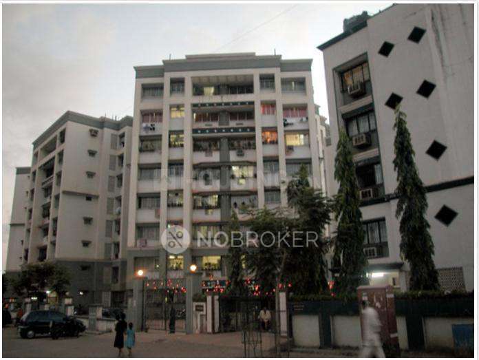 Shared Room for Male In 4 BHK  In Valengtine In Sector 50