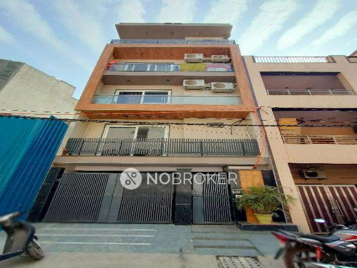 2 BHK Flat For Sale  In Punjabi Bagh