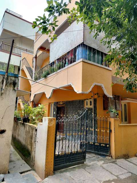2 BHK House For Sale  In 782, 13th Main Road