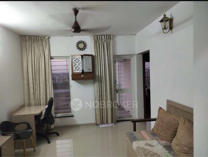 1 BHK Flat In Gayatri Twin Towers for Rent  In Manjari Budruk