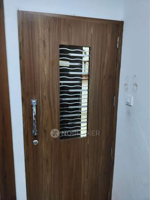 1 BHK Flat In Gayatri Twin Towers for Rent  In Manjari Budruk