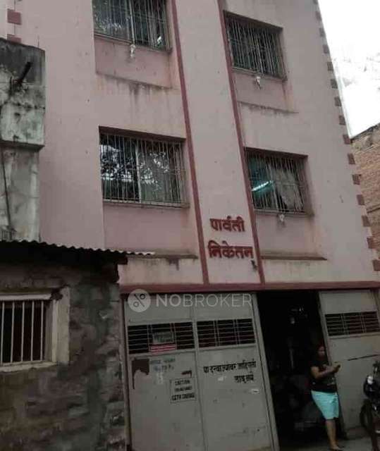 Shared Room for Female In 1 BHK  In Parvita Apartment  In Sadashiv Peth