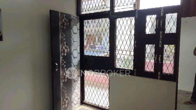 2 BHK Flat In Standalone  For Sale  In Shalimar Garden