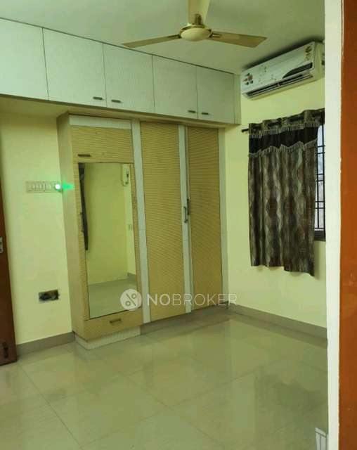 2 BHK Flat In Hunch Life Spaces Chromepet For Sale  In Purushotham Nagar, Chromepet