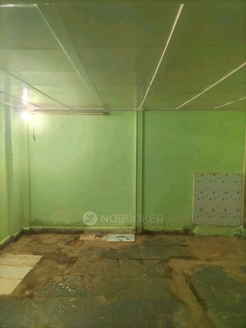Shop in Dhobi Talao, Chhatrapati Shivaji Terminus Area, Fort, Mumbai for Rent 