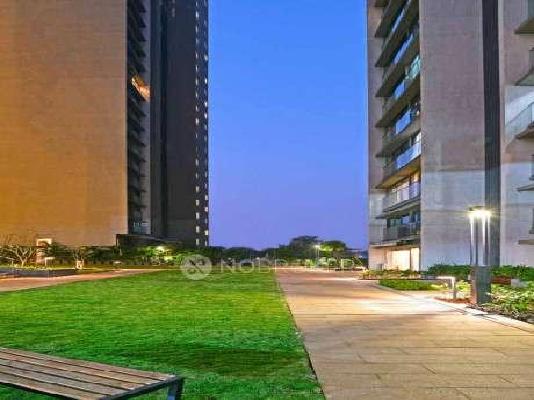 3 BHK Flat In Rustomjee Paramount For Sale  In Khar West