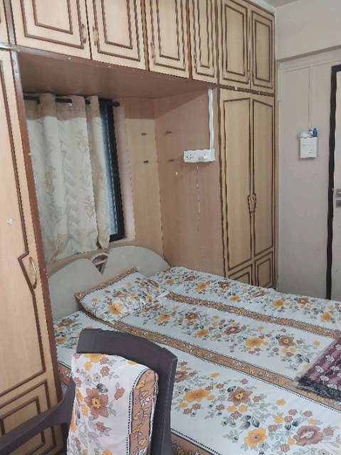 Single Room for Male In 2 BHK  In Mundada Building,opposite To Nath Audio,near Pawar Hospital,dhankawadi,balaji Nagar In Nath Audio Systems