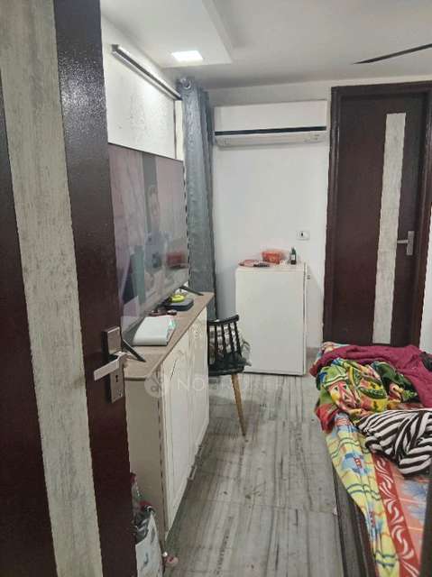 1 BHK Flat In 4 Block House No19 Ramesh Nagar for Rent  In Ramesh Nagar