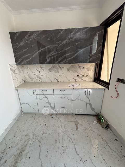 3 BHK Flat In Apartment For Sale  In Shakarpur Khas