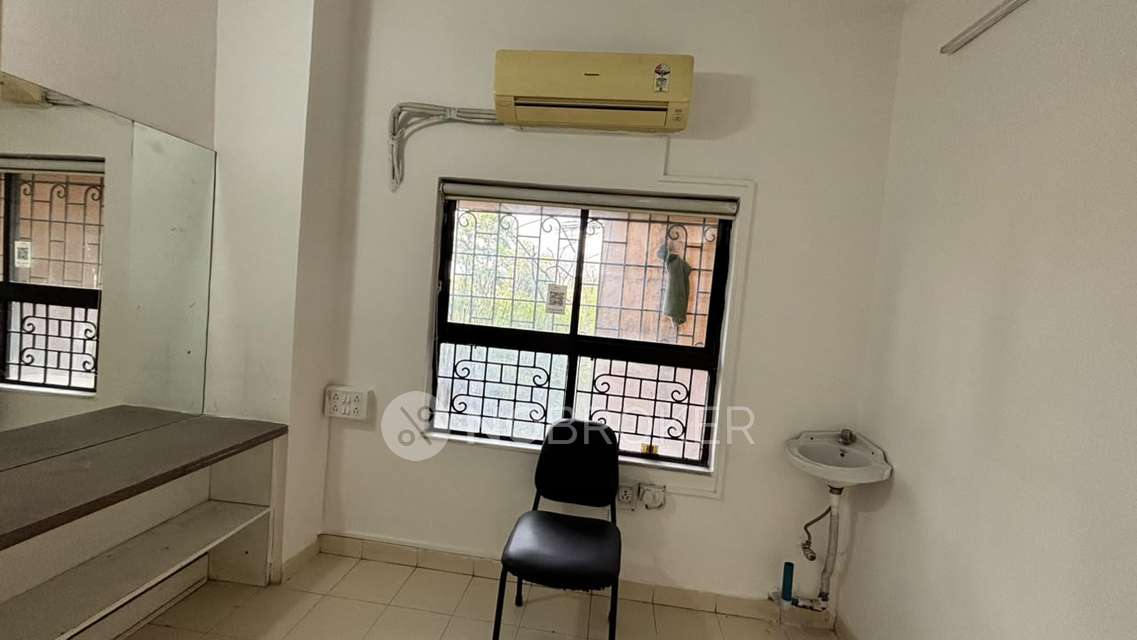 Office Space in Silver Oak Society, Pune for Rent