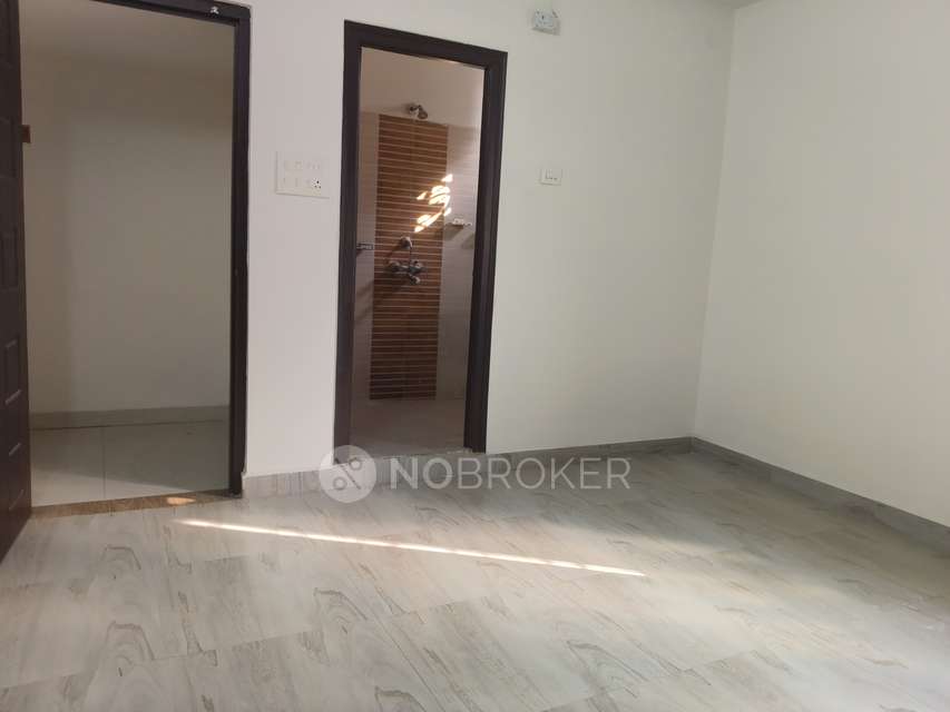 3 BHK Flat In Gruhalakshmi Lake View  For Sale  In Miyapur