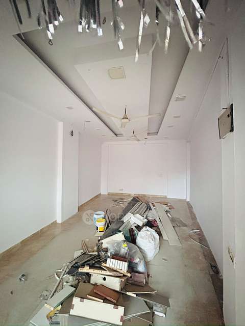 Shop in Ghitorni, Delhi for Rent 