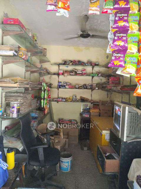 Shop in Rohini Sector 7, Delhi for Rent 