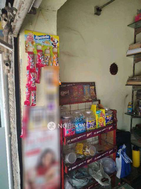 Shop in Rohini Sector 7, Delhi for Rent 