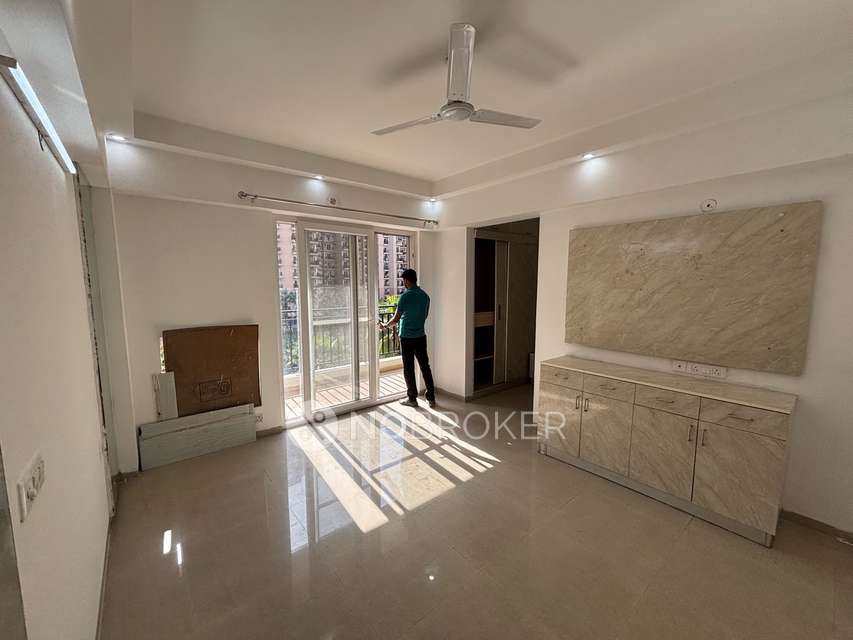 3 BHK Flat In Nirala Estate for Rent  In  Phase 1