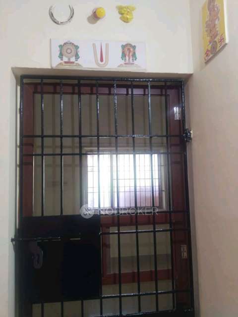 1 BHK Flat In Vigneswara Dhanalakshmi Appartment Urapakkam For Sale  In Emmanuel Matriculation School