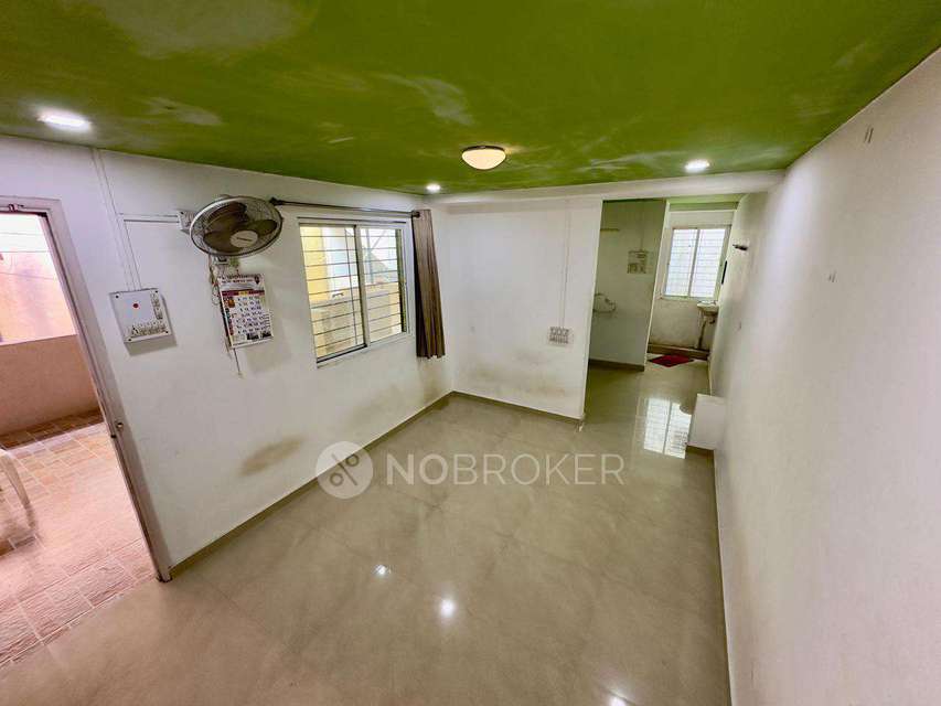 Shared Room for Female In 1 RK  In New Sanghavi