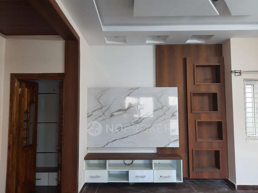 4+ BHK House For Sale  In Gangondanahalli