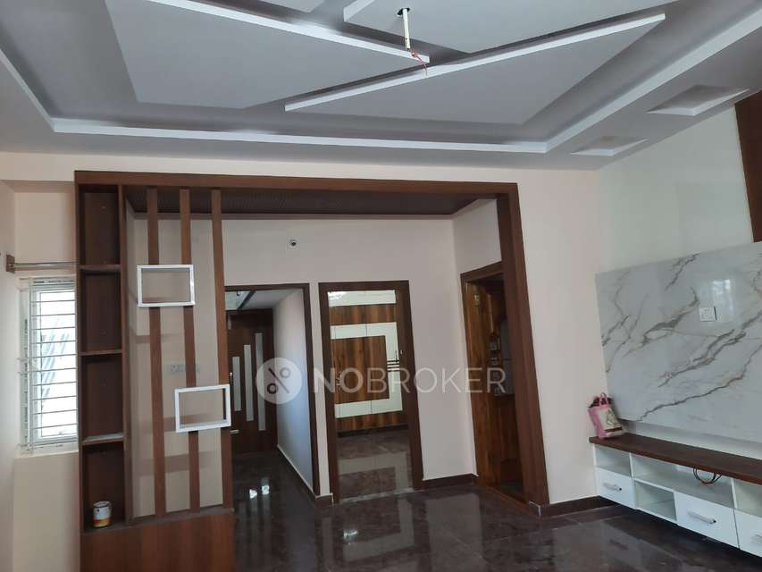 4+ BHK House For Sale  In Gangondanahalli