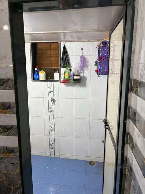 2 BHK Flat In Azra Apartment, Mumbra For Sale  In Sumaiya High School & Jr. College