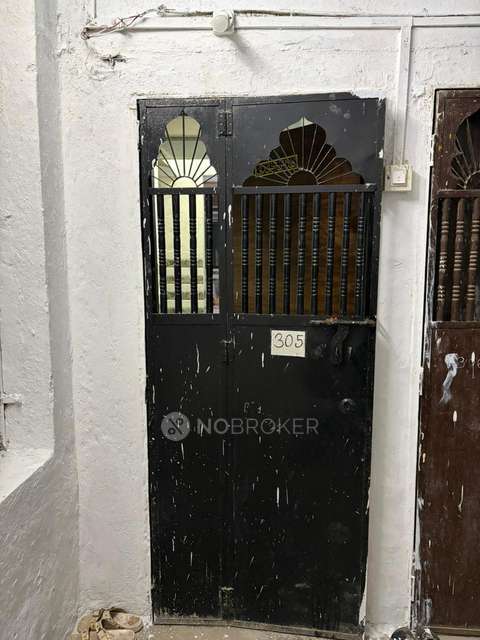 2 BHK Flat In Azra Apartment, Mumbra For Sale  In Sumaiya High School & Jr. College