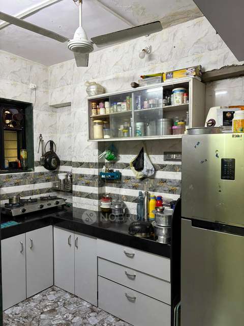 2 BHK Flat In Azra Apartment, Mumbra For Sale  In Sumaiya High School & Jr. College