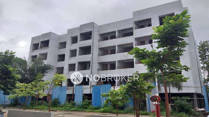 Single Room for Female In 2 BHK  In Vanashree Apartments In Hadapsar