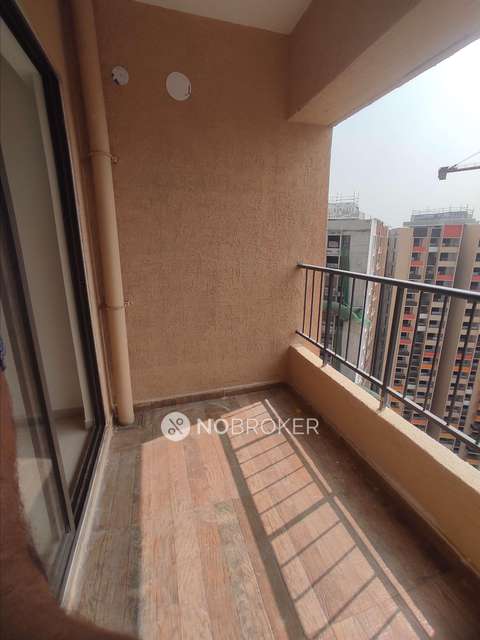 2 BHK Flat In Shapoorji Pallonji Joyville  for Rent  In Hadapsar