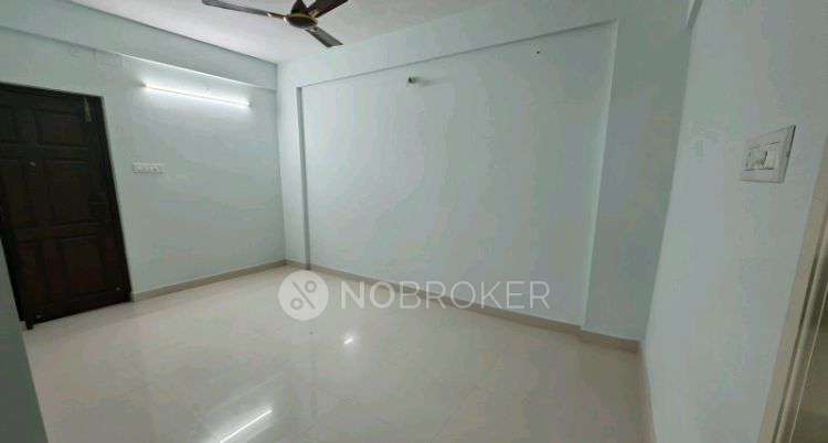 Single Room for Female In 2 BHK  In Vandalur To Kelambakkam Road In Vandalur Zoo