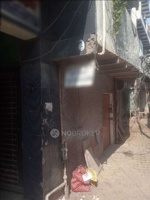 Shop in Sector 5, Faridabad for Rent