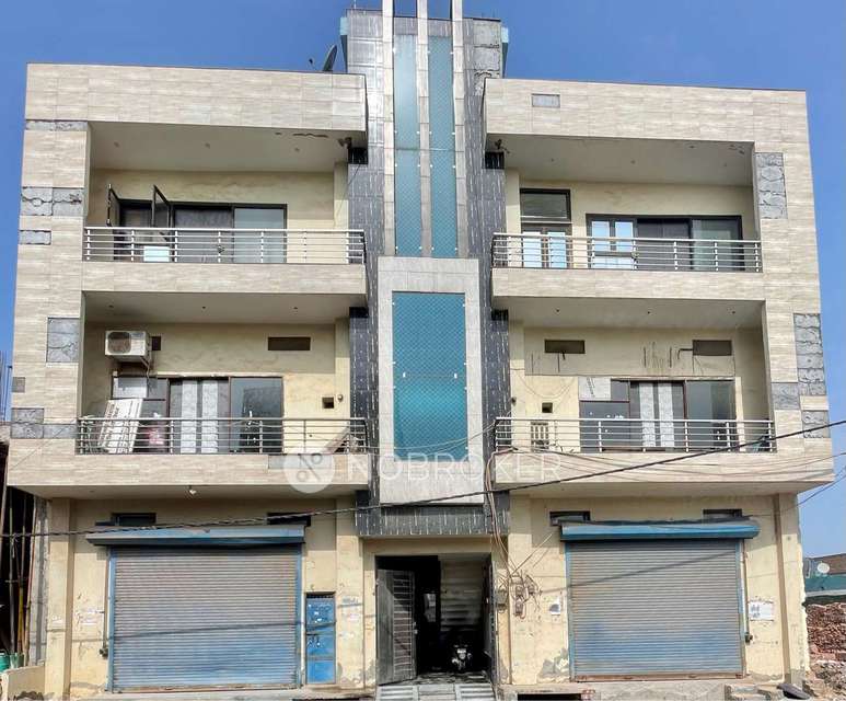 3 BHK Flat For Sale  In Mundka