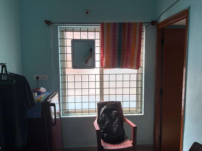 Single Room for Male In 2 BHK  In Apartment In Aayansh Fast Food