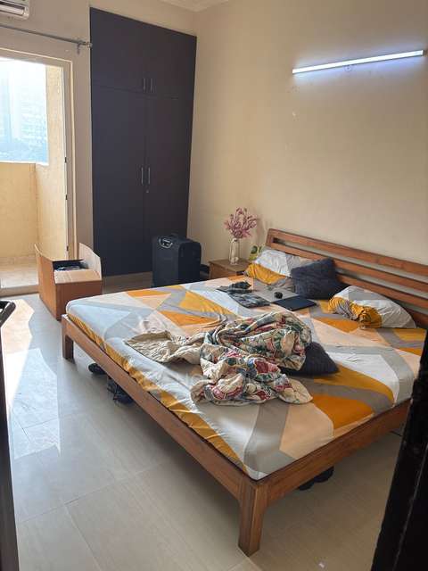 3 BHK Flat In Paramount Floraville for Rent  In Sector 137