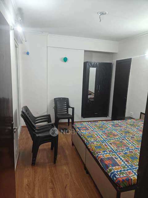 PG for Boys in Amrapali Leisure Valley