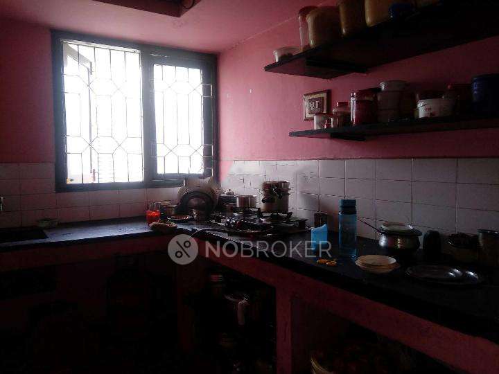 2 BHK Flat In Lakshmi Towers, Kodambakkam For Sale  In Kodambakkam