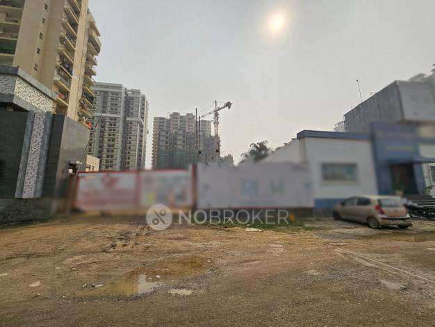 3 BHK Flat In Vridhi Towers, Sector 16, Noida For Sale  In Sector 16, Noida