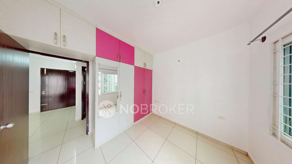 2 BHK Flat In Shriram Greenfield For Sale  In Bommenahalli