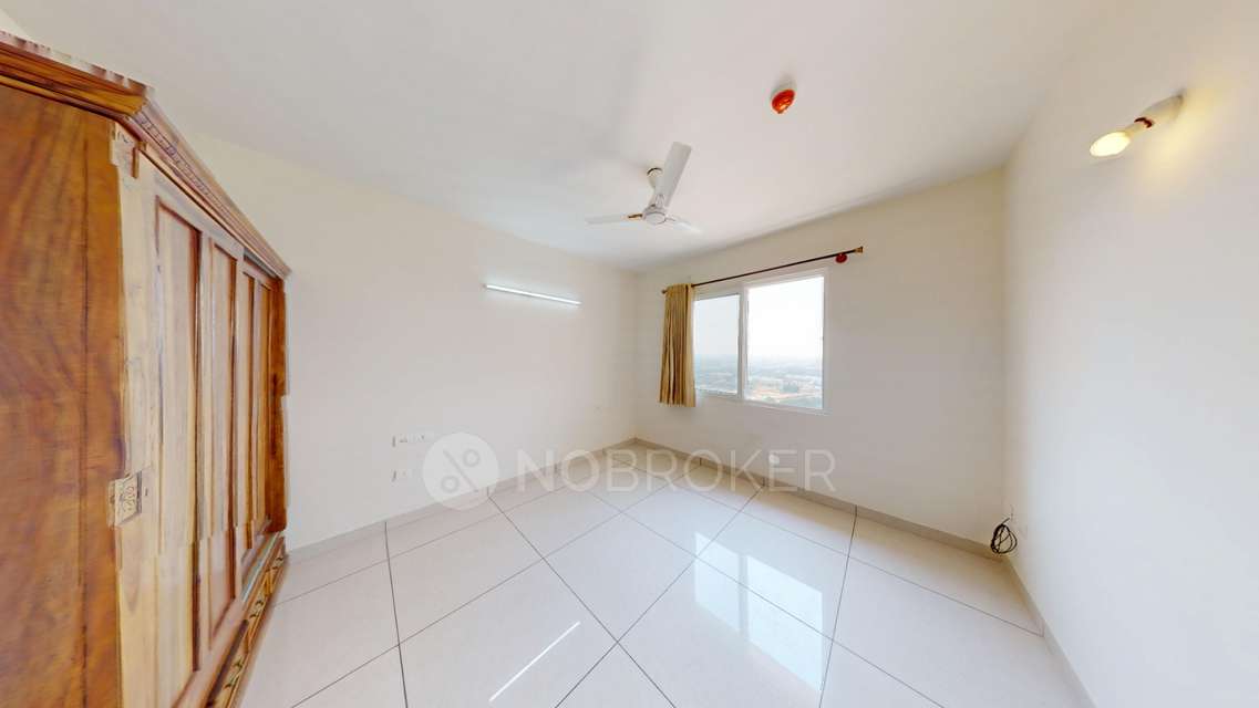 2 BHK Flat In Prestige Lakeside Habitat For Sale  In Varthur