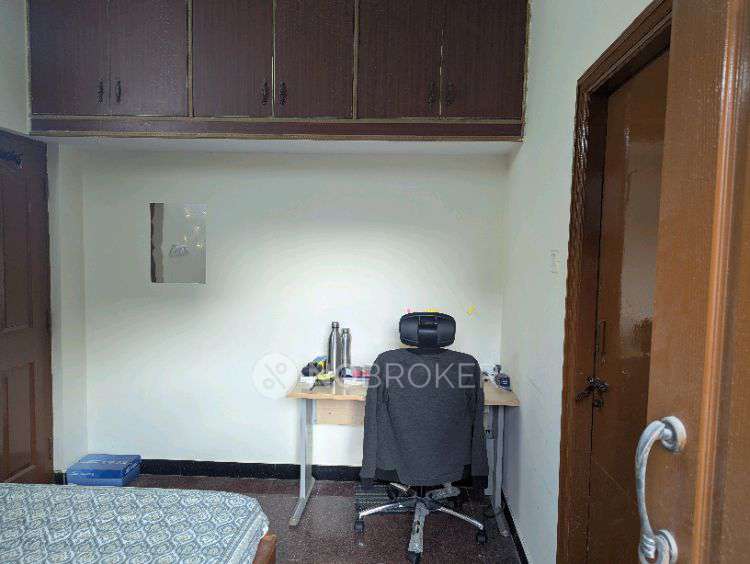 Single Room for Male In 3 BHK  In Durai Nivas Kaadubeeshanhalli In Kaadubeesanahalli Road