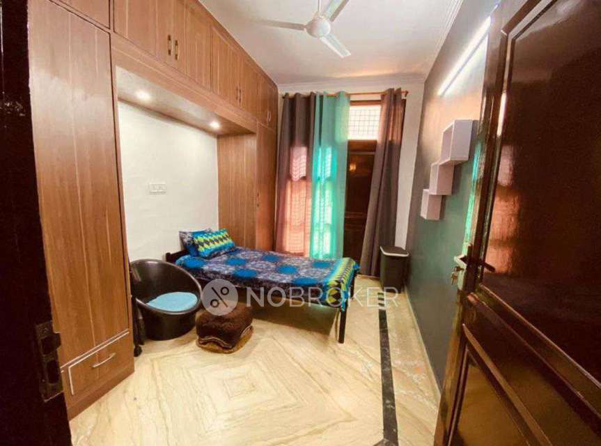 2 BHK Flat For Sale  In  Vikaspuri 