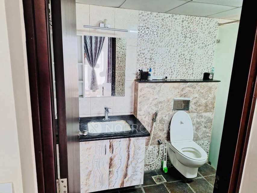 3 BHK Flat In Pashmina Waterfront Apartment For Sale  In Old Madras Road 